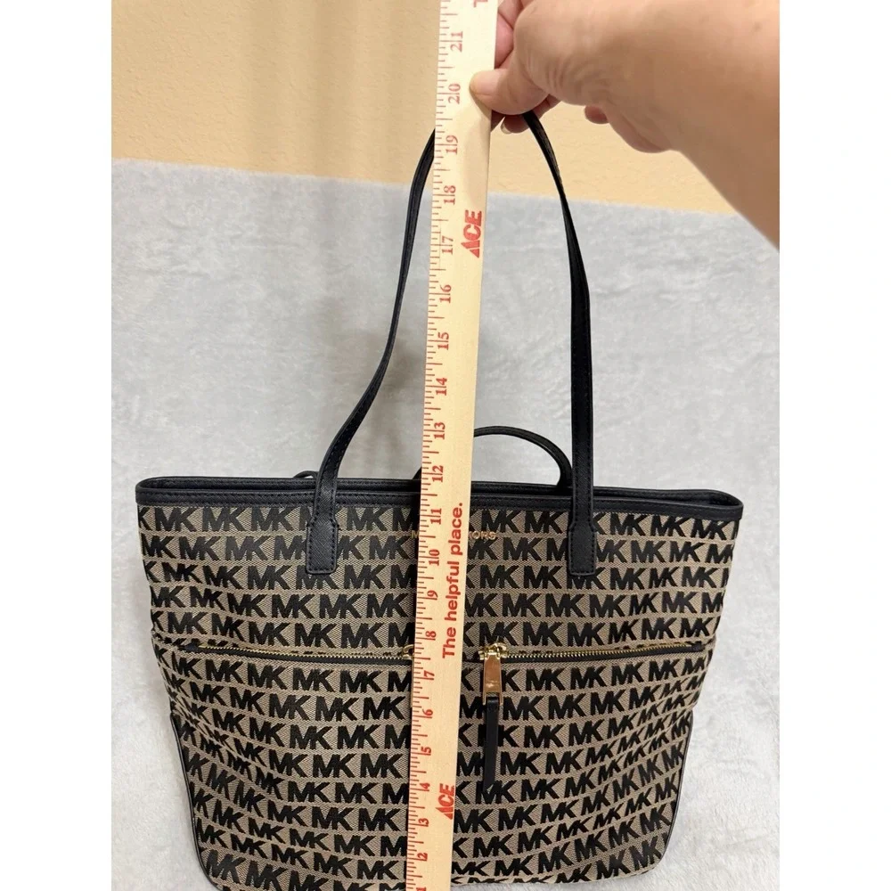 MICHAEL KORS MK Kempton Signature Beige Jacquard Tote Canvas NEW $198 - Picture 4 of 10